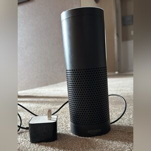 Amazon Black Smart Speaker with Charger